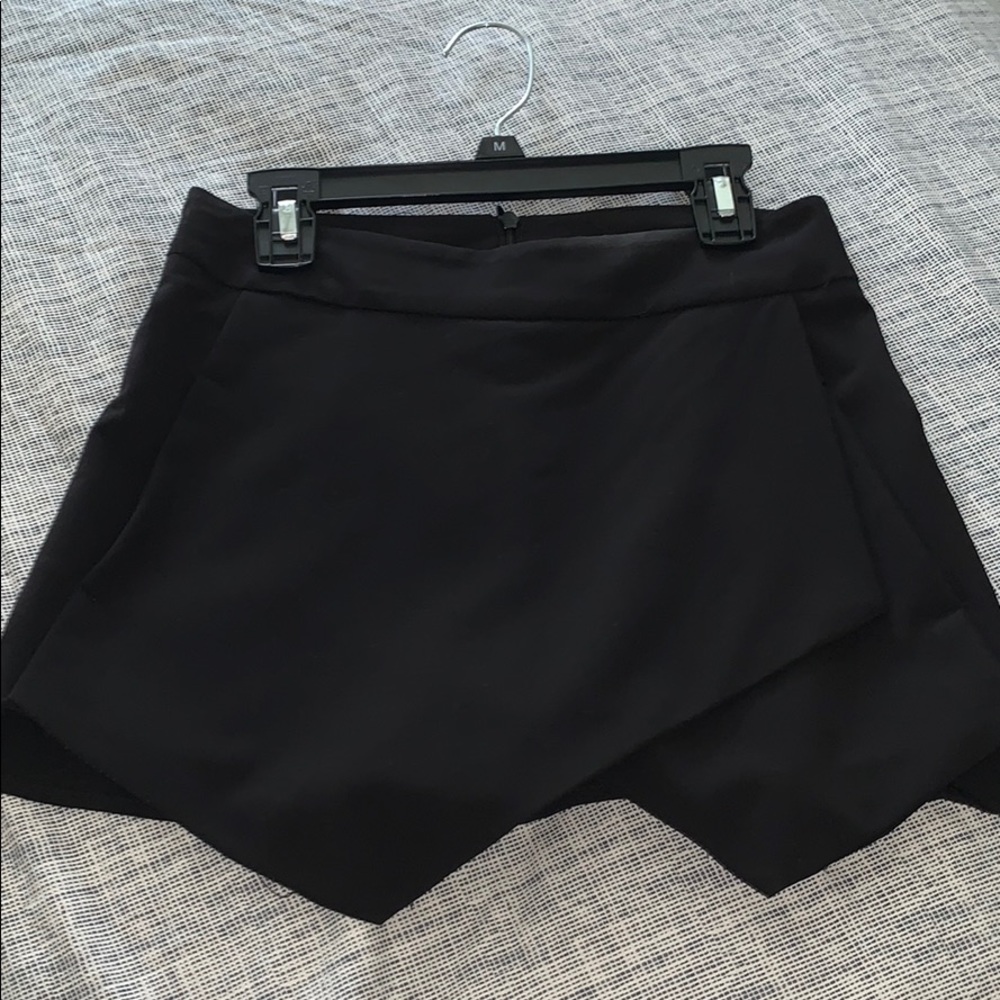 Shorts that cross in the front